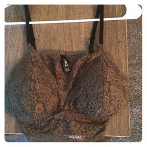 Selling an unworn bralette!